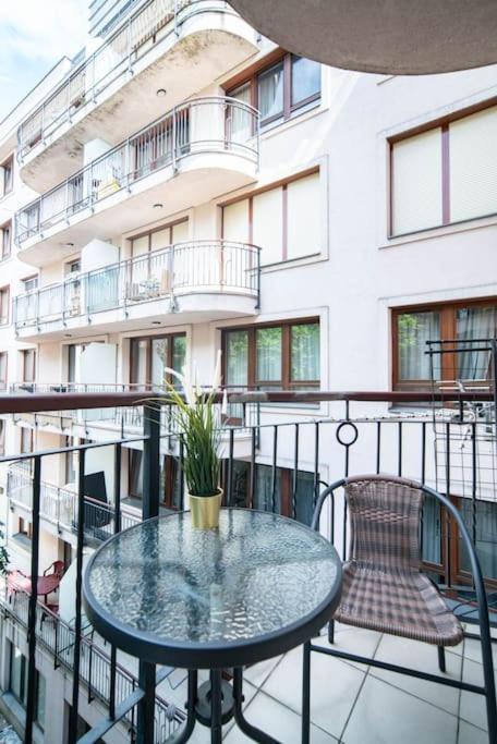 Free Parking! Soho Budapest 304, 4 Ppl, Ac, Fast Wifi, Smart Tv Екстериор снимка